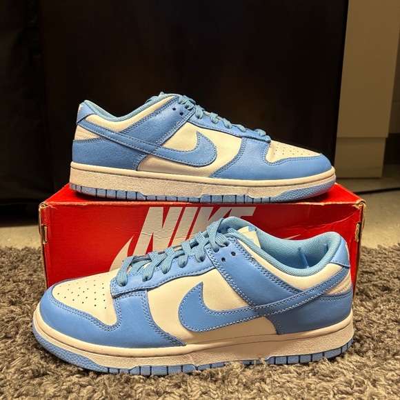 Nike Dunk Low UNC Style # DD1391-102 Men's Size 9 University Blue White - Picture 1 of 7